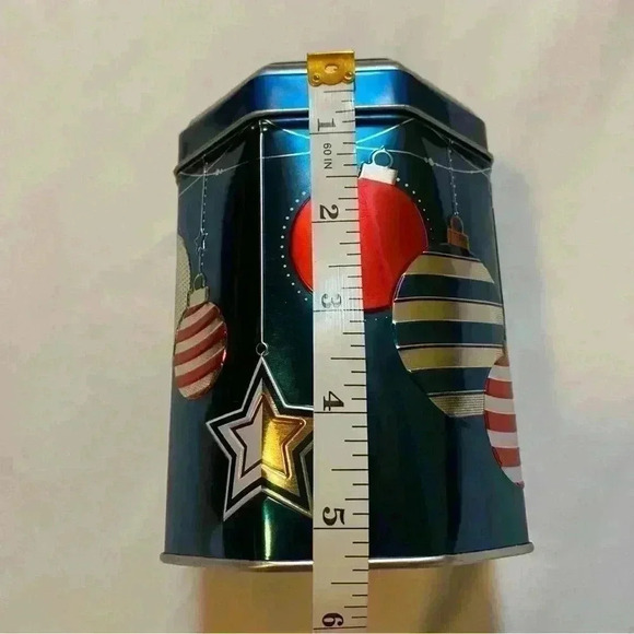 Stockmeyer Sugar Cookie Empty Tin Wind-up Music Christmas 5.5” Tall 2015 - Picture 8 of 8